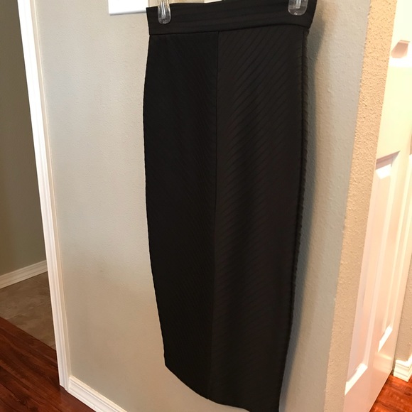 ๐SOLD๐H&M Pencil Skirt - Picture 1 of 2